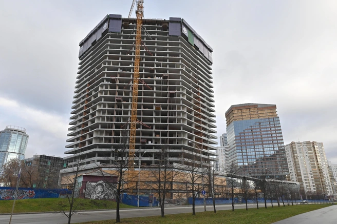 Re: Volution Towers&nbsp;— жилые апартаменты в центре Екатеринбурга. Двор-сад на крыше стилобата, целый этаж сервисов и другие решения обеспечат высочайший уровень комфорта | Источник: «Атом»