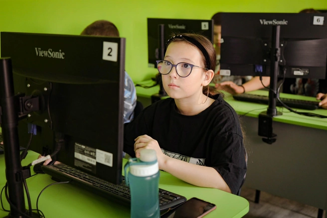В IT-клубе всё обучение построено на интересных практических сессиях | Источник: Ольга Миллер