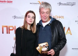 Александр и Александра Стриженовы на премьере фильма «Примадонна»