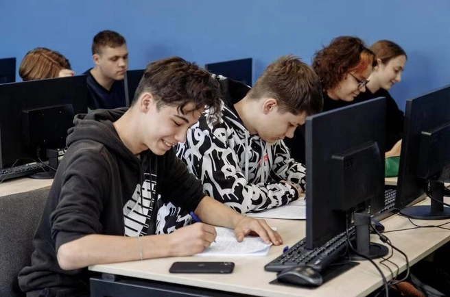 Обучение в колледже проходит в очном формате | Источник: «Академия ТОП»