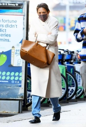 Кэти Холмс в Нью-Йорке | marieclaire.ru