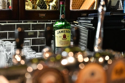 Рязанец похитил две бутылки виски и угрожал продавщице