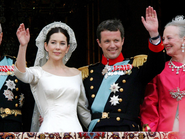 Идеальная Мэри: как выглядело свадебное платье будущей королевы Дании — и какие тайны оно скрывало