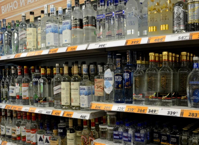 Врач назвал смертельную дозу водки | ya62.ru