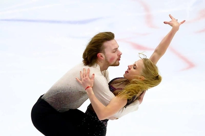 Миронова и Устенко возглавили турнирную таблицу в Петербурге