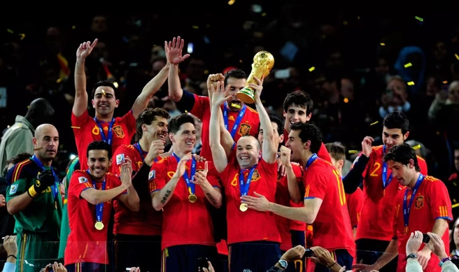 Испанцы празднуют победу на чемпионате мира | Источник: Fifa.com