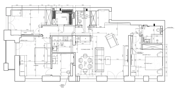 Яркая квартира 125 м² для творческой семьи