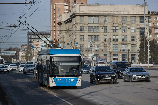 Перевозить пассажиров будут по действующему тарифу | Источник: Александр Ощепков / NGS.RU