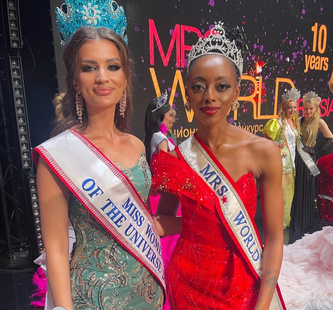 Кира Коновалова с миссис Мира | Источник: архив Киры Коноваловой