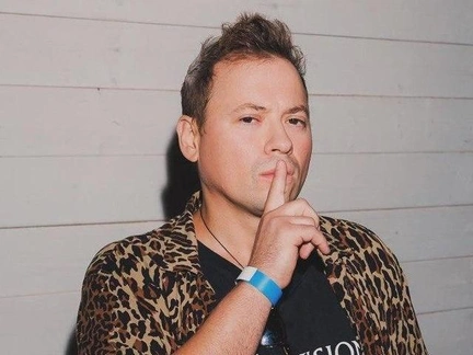 Звезда сериала «СашаТаня» Андрей Гайдулян расстался с женой