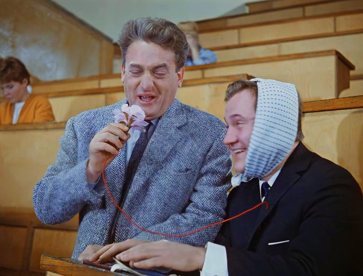 Веселый, но очень трудный тест, зритель из СССР не пройдет: угадайте популярные советские комедии про студентов