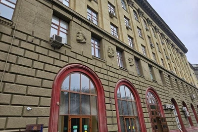 В Волгограде вернут профиль Сталина на фасад медуниверситета
