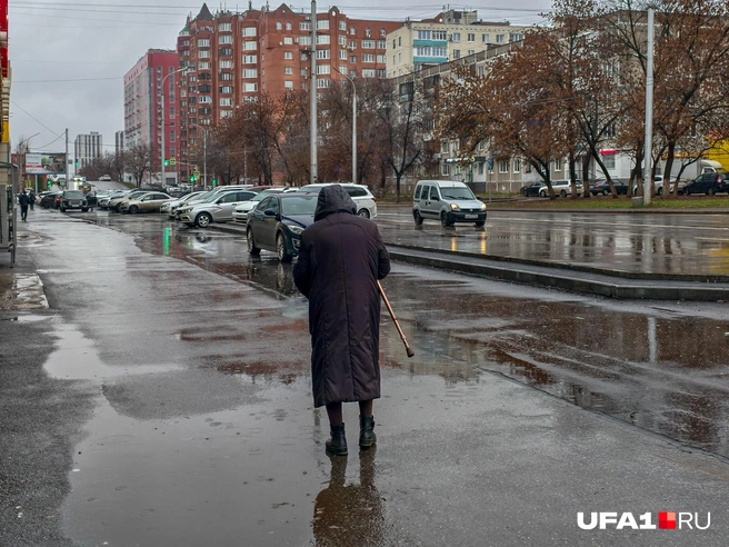 Эта леди уже закупилась, сейчас стартанет домой | Источник: Булат Салихов / UFA1.RU