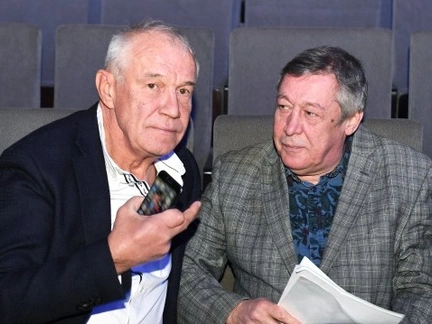 Гармаш, Домогаров и Матвеев: кто покинул ведущие театры Москвы в новом сезоне