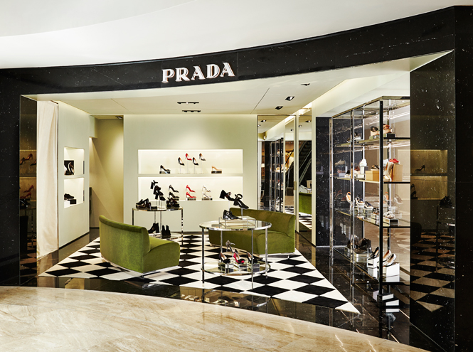 Prada открывает новый бутик в Москве