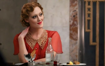 Вампирша, член партии, автор рокового портрета: названы второстепенные персонажи, достойные отдельного романа