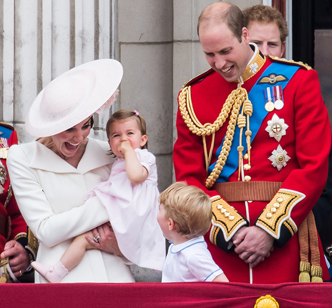 Самые трогательные моменты из жизни герцогини Кембриджской в 2016 году