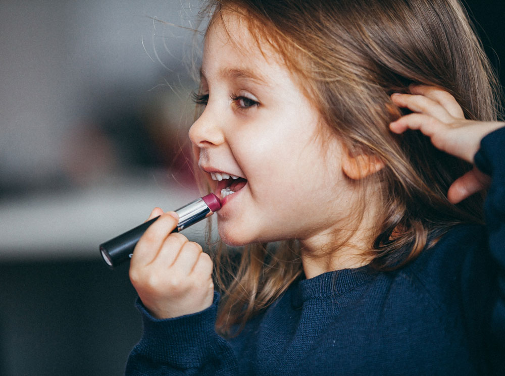 Детская косметика: за и против | marieclaire.ru