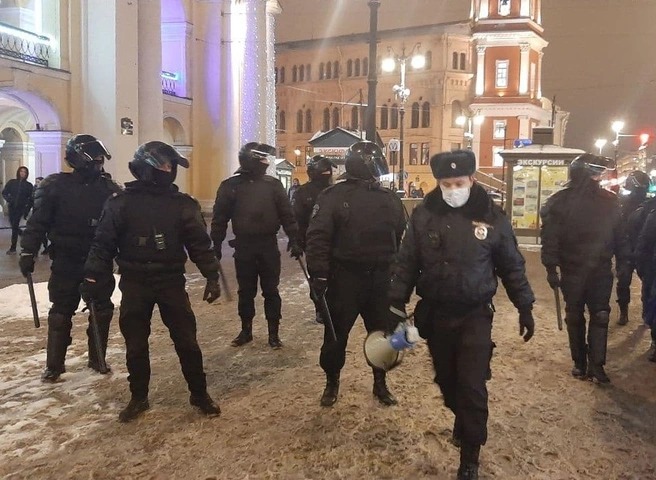 Глухонемого петербуржца оштрафовали за «скандирование лозунгов» | ya62.ru