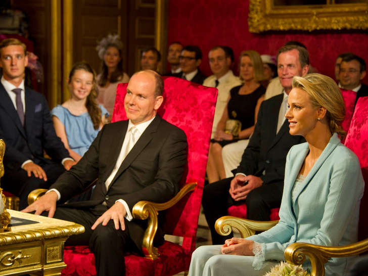 Миллиард на жизнь: каким состоянием владеет княжеская семья Монако (и на что из этого имеет право княгиня Шарлен)