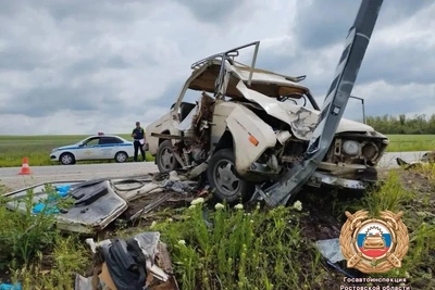 Смертельное ДТП под Шахтами: водитель погиб, пассажирка в больнице