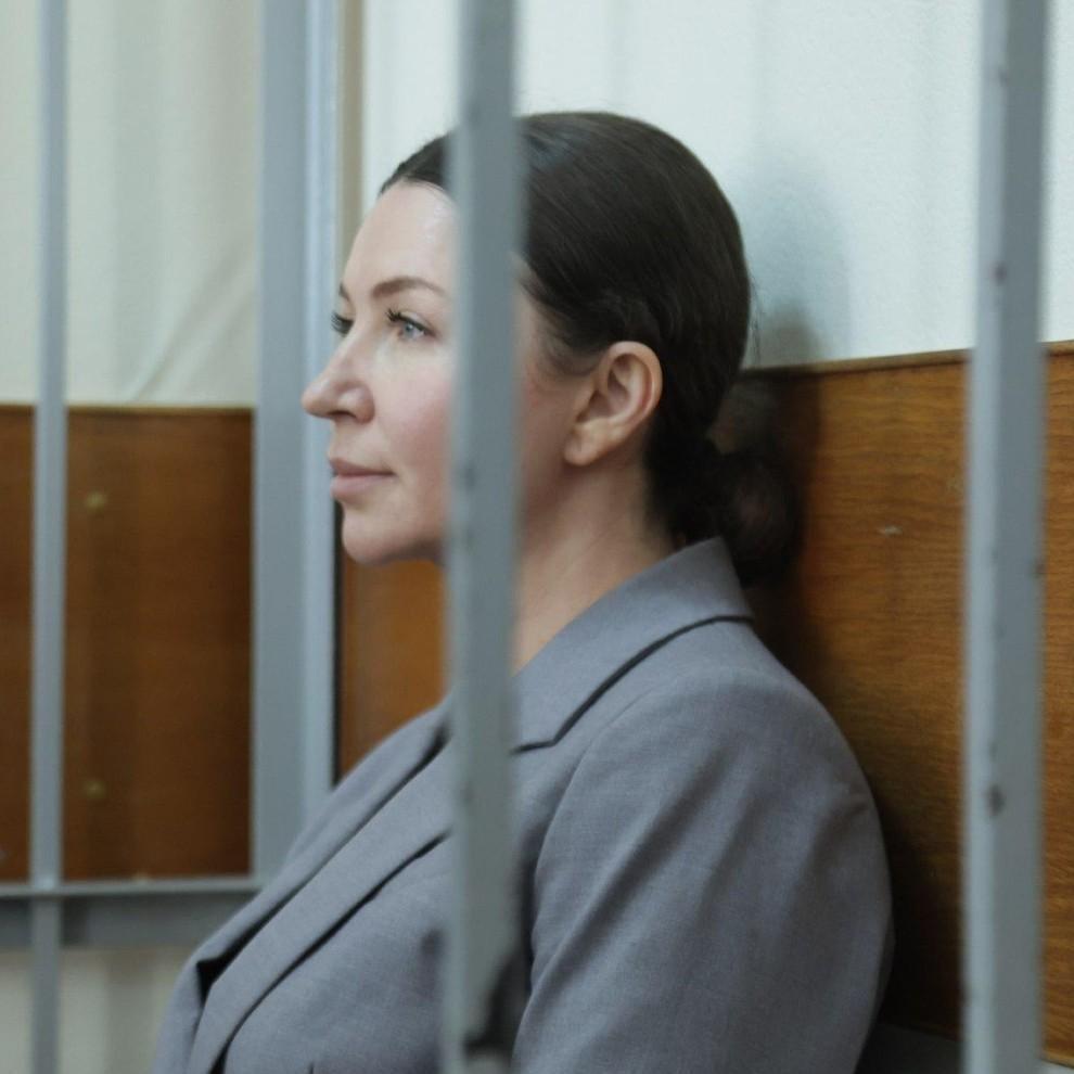 Брат Блиновской после суда: «Из-за Лены забирают имущество. А ведь за все время она перевела мне 19 рублей»
