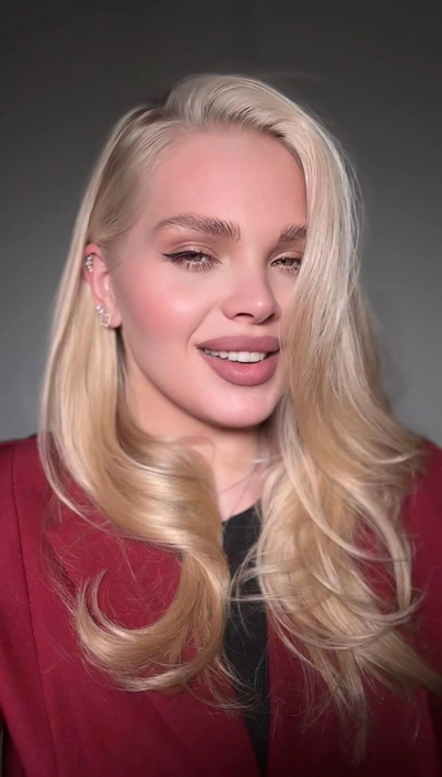 Источник: hair_color_by_polly / Instagram.com (экстремистская организация, деятельность запрещена на территории РФ)