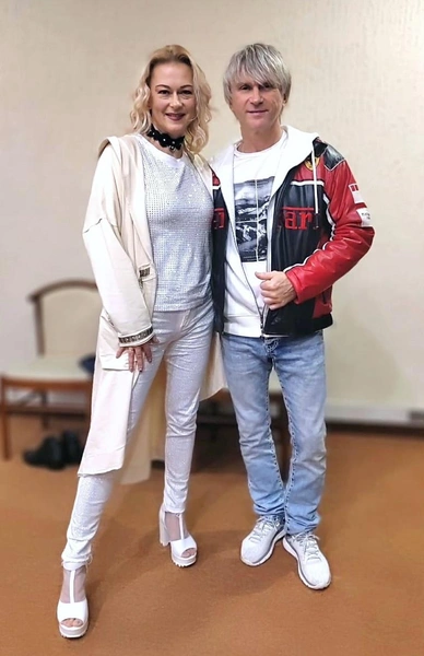 Сергей Васюта и Ольга Потапова | www.starhit.ru