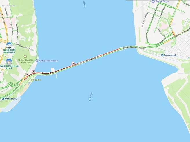 Водителям лучше ехать по Президентскому мосту  | Источник: yandex.ru/maps
