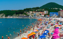 «Море грязное, ротавирус, еда столовская»: что думают россияне о главных недостатках курортов Черного моря