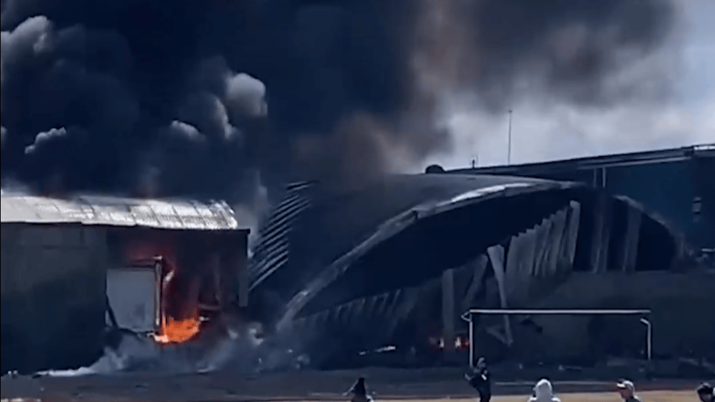 Самолет потерпел крушение в Мексике — есть погибшие. Кадры последних секунд полета 