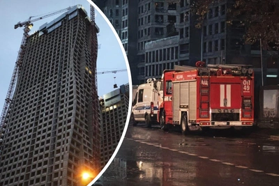 Силовики и МЧС стянулись к новостройке в Москве
