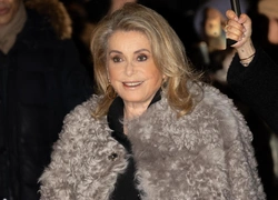 Достоинство красоты: Катрин Денев в кампейне-ностальгии Louis Vuitton