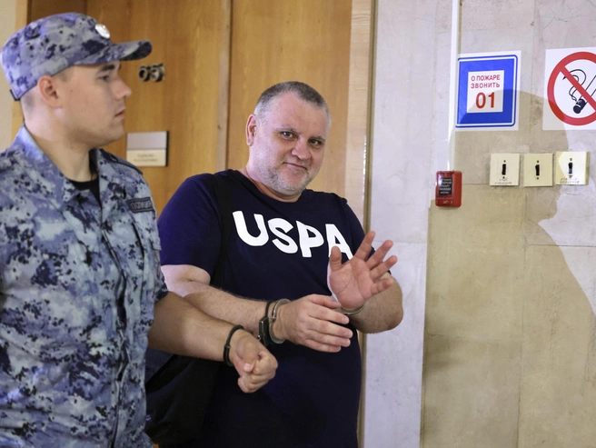 Михаил Серенко надеется на благополучный исход дела | Источник: Алексей Волхонский / V1.RU