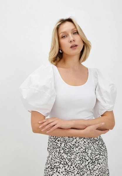 Блуза O'stinЦена: 1 999 руб.Где купить: lamoda.ru