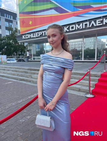 Люба нашла платье всего за 5 тысяч рублей | Источник: Алена Золотухина / NGS.RU