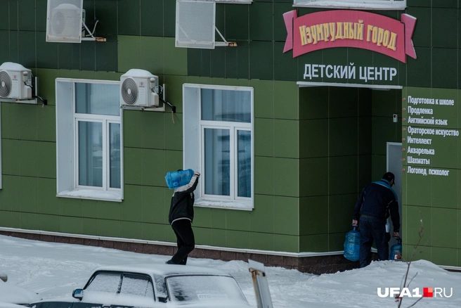 Люди работают | Источник: Булат Салихов / UFA1.RU