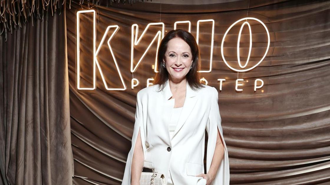 58-летняя Ольга Кабо показала фигуру в купальнике