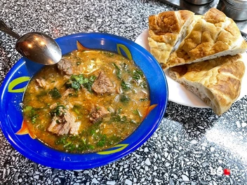 Подать харчо можно с лавашом  | Источник: Тома Минадзе / 59.RU