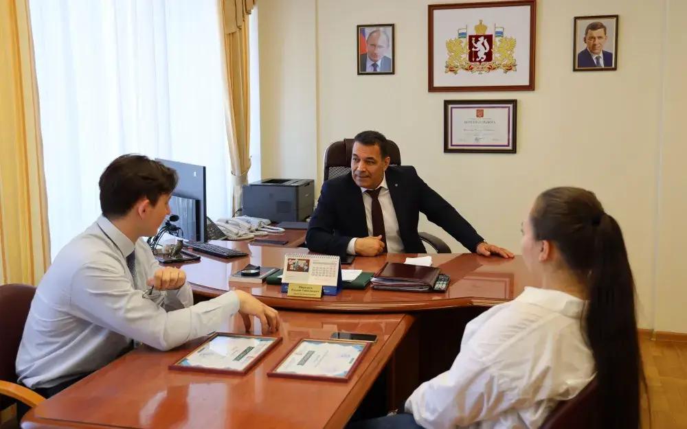 Суд арестовал бывшего свердловского чиновника. Его обвинили в том, с чем он боролся
