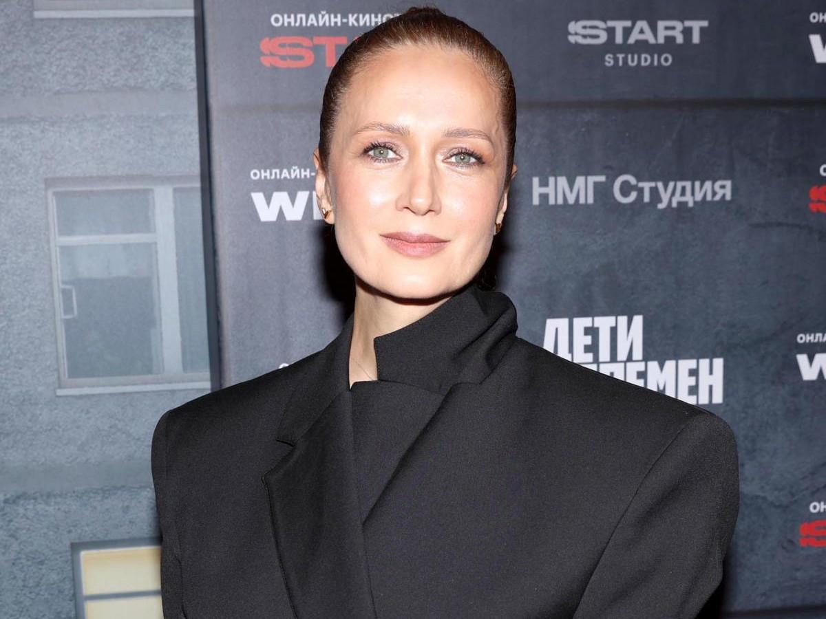 Исакова вышла в свет с мужчиной&nbsp;&mdash; и это не Бондарчук