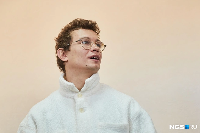 Никита Кологривый признался, что после успеха «Слова пацана» (18+) слава «ударила ему в голову» | Источник: фото с сайта NGS.RU