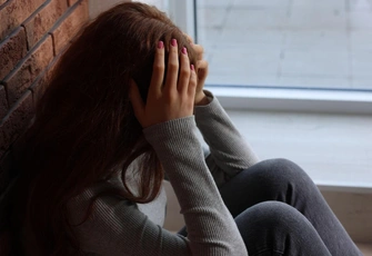 «Меня пытались изнасиловать в 8 лет. Мама отмахнулась, а бабушка сказала, что я сама виновата»