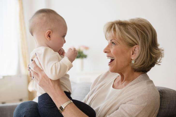 Твои дети — твои проблемы: бабушка не хочет сидеть с внуком