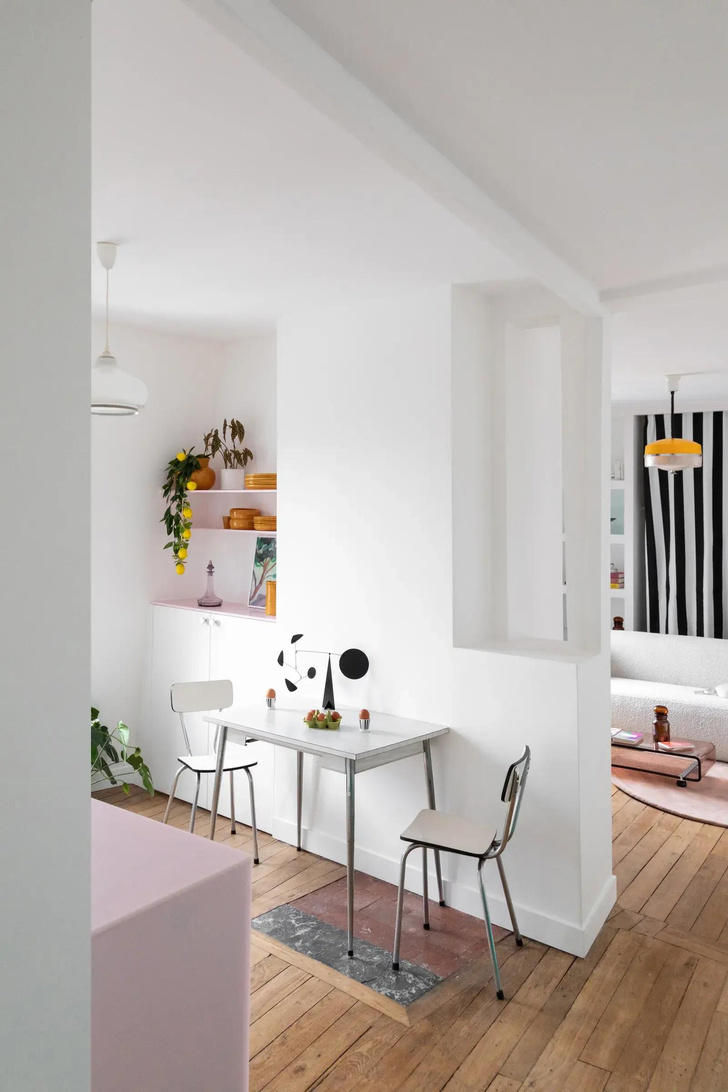 Маленькая парижская квартира 30 м² со спальней в нише
