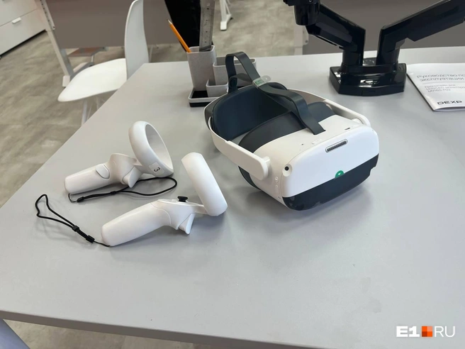 Что может быть интереснее, чем проводить уроки в VR-очкках? | Источник: Софья Кузьмина / E1.RU