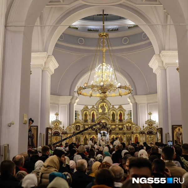 В соборе яблоку негде было упасть  | Источник: Евгений Софийчук / NGS55.RU