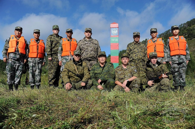Рейд с китайскими пограничниками | Источник: Евгений Епанчинцев