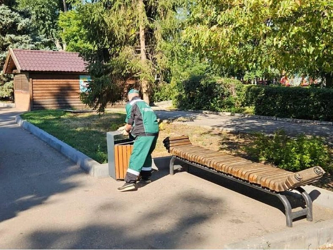 Чиновники утверждают, что в Горпарке происходит замена урн | Источник: МБУ «Садово-парковое» / Telegram