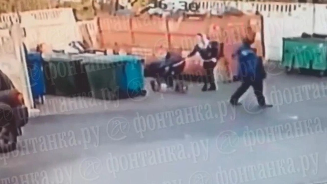За ней наблюдают и дают указания: мать, оставившая младенца у мусорных баков, дала показания  | Источник: «Фонтанка.ру»